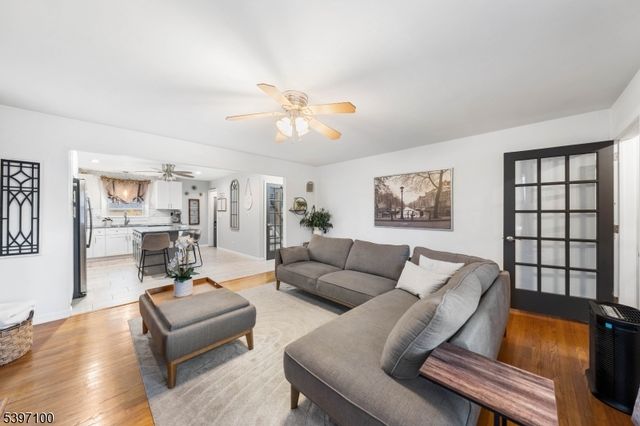 602 Maplewood Ave, Roselle Park Boro, NJ 07204