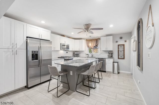 602 Maplewood Ave, Roselle Park Boro, NJ 07204