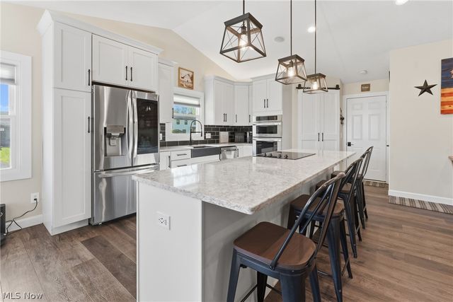 8863 Lynnpark Street NE, Alliance, OH 44601
