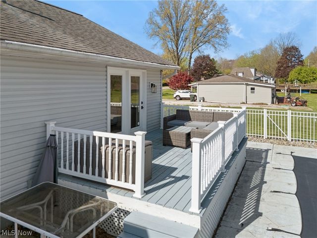 8863 Lynnpark Street NE, Alliance, OH 44601