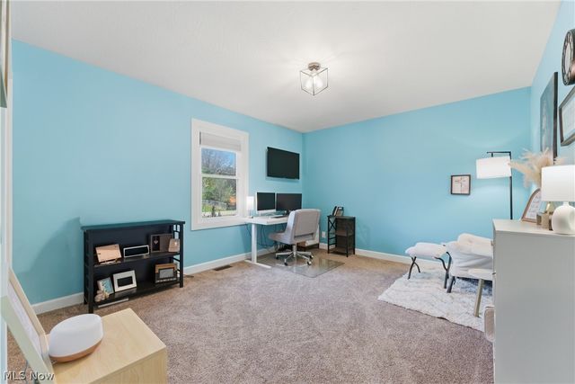 8863 Lynnpark Street NE, Alliance, OH 44601