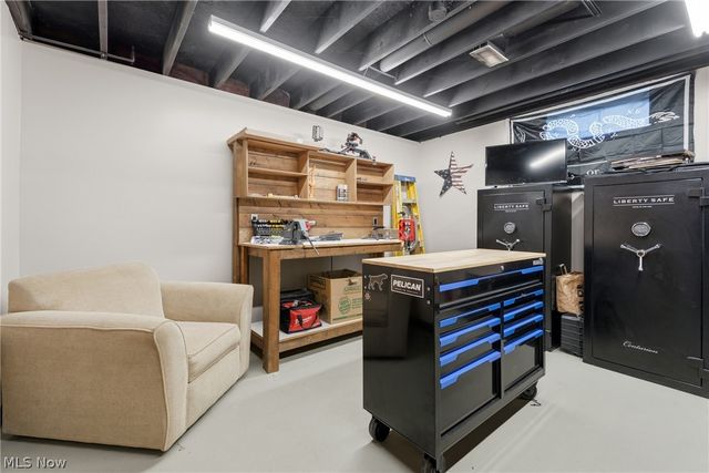 8863 Lynnpark Street NE, Alliance, OH 44601