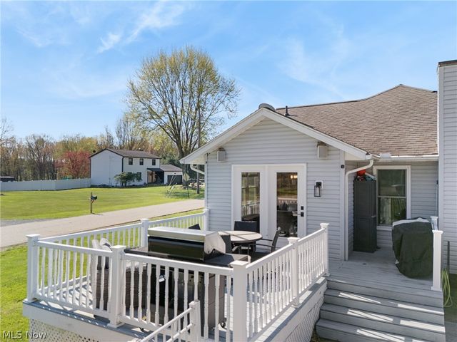 8863 Lynnpark Street NE, Alliance, OH 44601