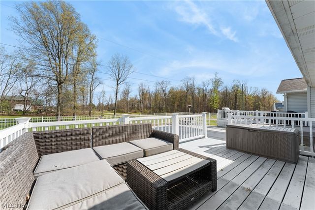 8863 Lynnpark Street NE, Alliance, OH 44601
