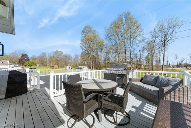 8863 Lynnpark Street NE, Alliance, OH 44601