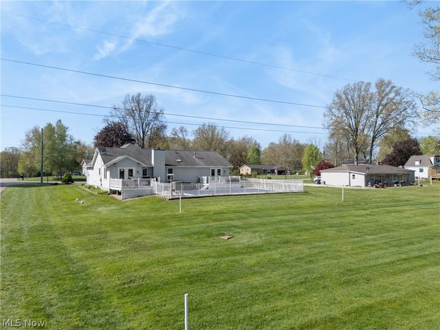 8863 Lynnpark Street NE, Alliance, OH 44601