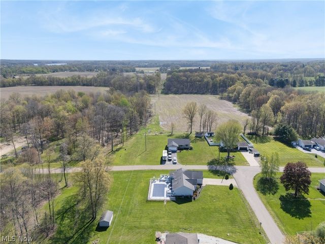 8863 Lynnpark Street NE, Alliance, OH 44601