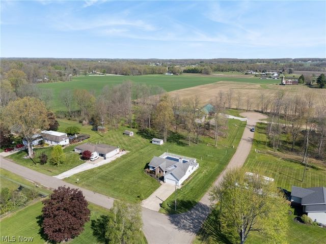 8863 Lynnpark Street NE, Alliance, OH 44601