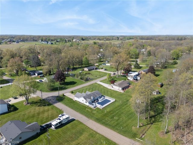 8863 Lynnpark Street NE, Alliance, OH 44601