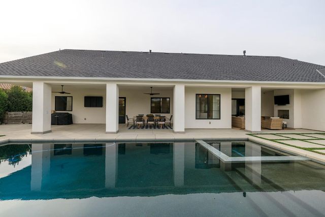 2524 Augusta Pl, Turlock, CA 95382