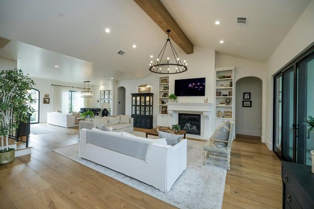 2524 Augusta Pl, Turlock, CA 95382