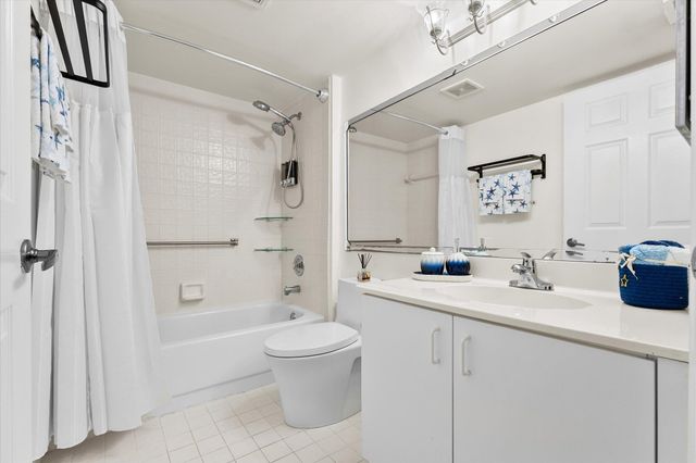 10360 NW 30th Court 403, Sunrise, FL 33322