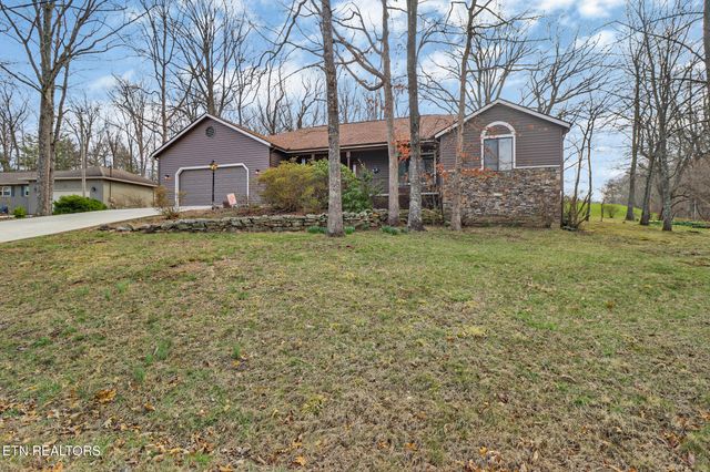 31 Kingsboro Lane, Crossville, TN 38558