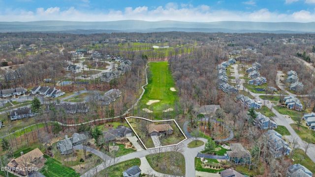 31 Kingsboro Lane, Crossville, TN 38558