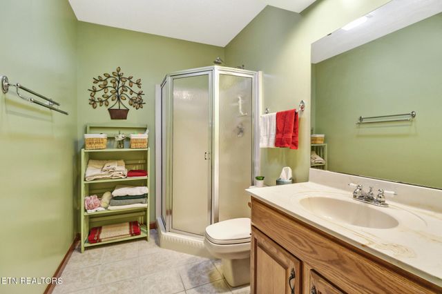 31 Kingsboro Lane, Crossville, TN 38558