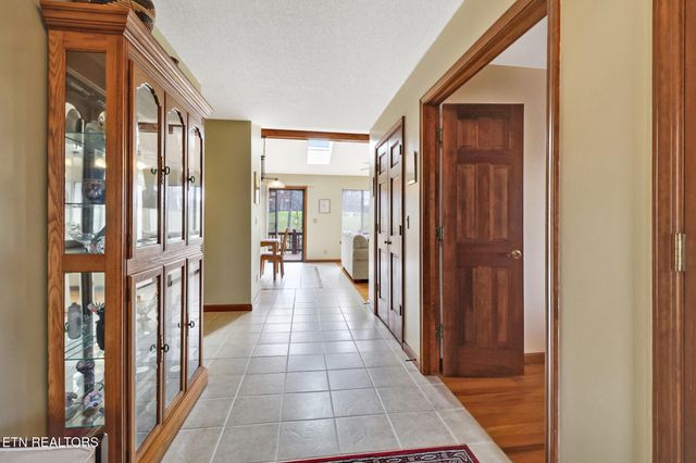 31 Kingsboro Lane, Crossville, TN 38558