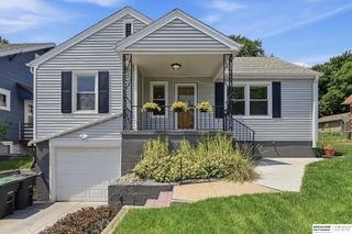 844 S 50th Street, Omaha, NE 68106