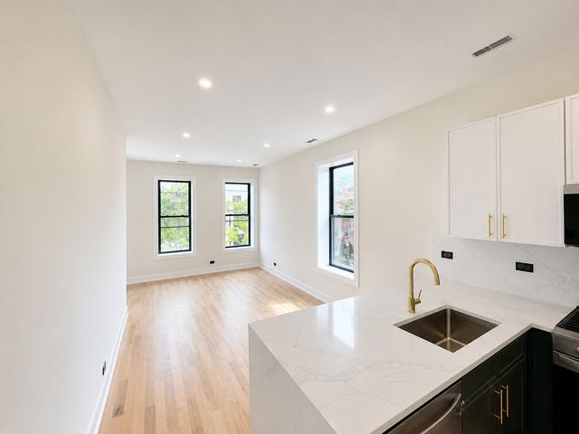 1416 N Maplewood Avenue 4, Chicago, IL 60622