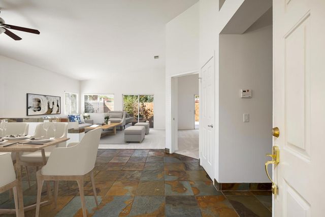 52725 Avenue Alvarado, La Quinta, CA 92253