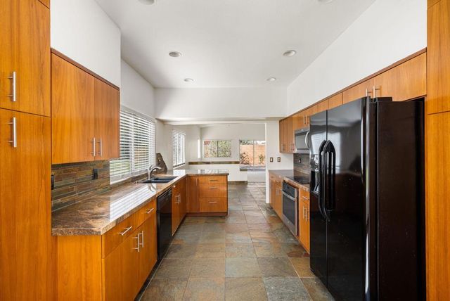 52725 Avenue Alvarado, La Quinta, CA 92253