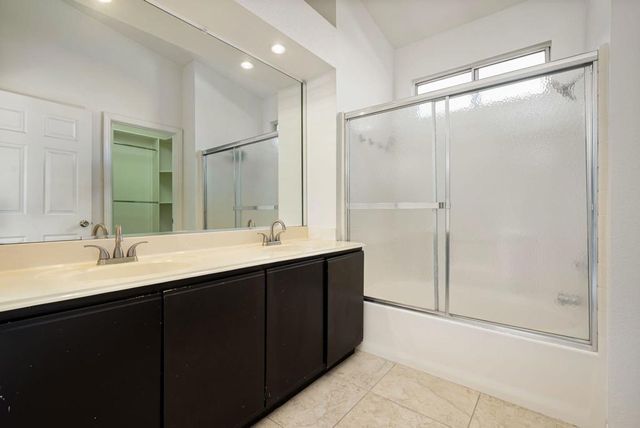 52725 Avenue Alvarado, La Quinta, CA 92253