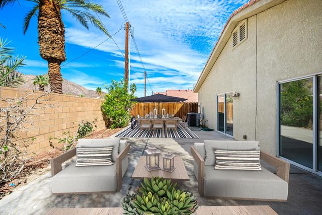 52725 Avenue Alvarado, La Quinta, CA 92253