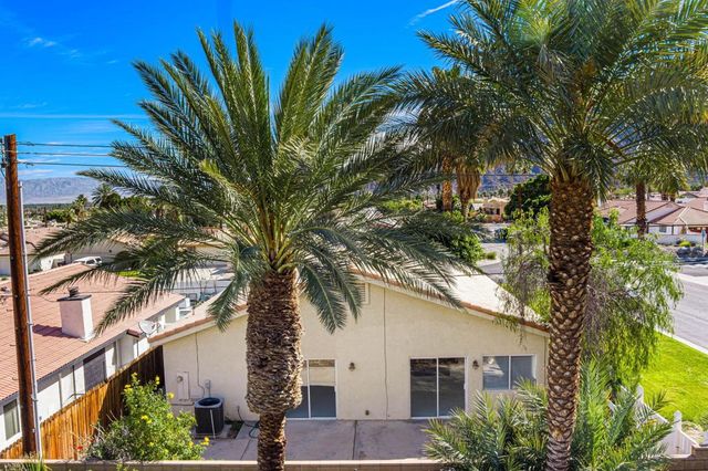 52725 Avenue Alvarado, La Quinta, CA 92253