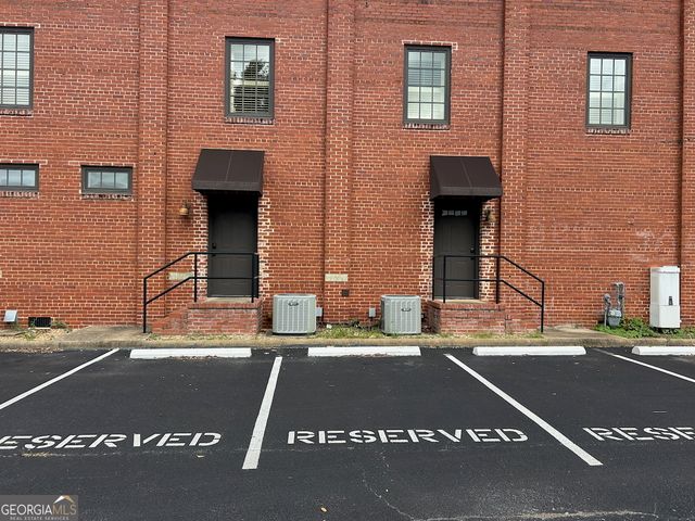 710 4th Avenue, West Point, GA 31833