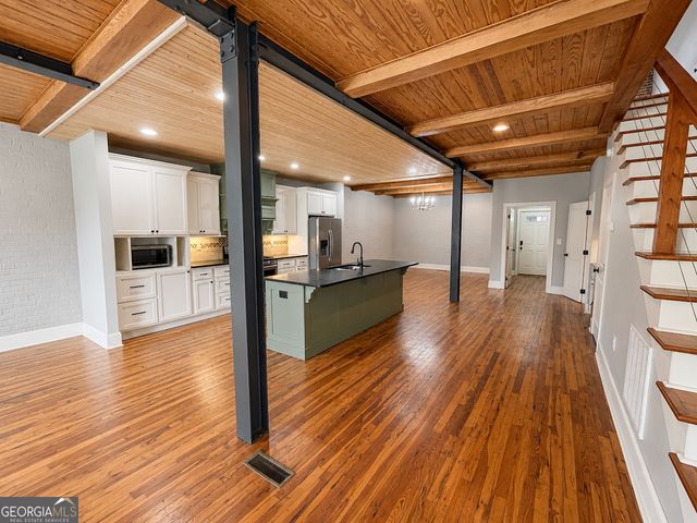 710 4th Avenue, West Point, GA 31833