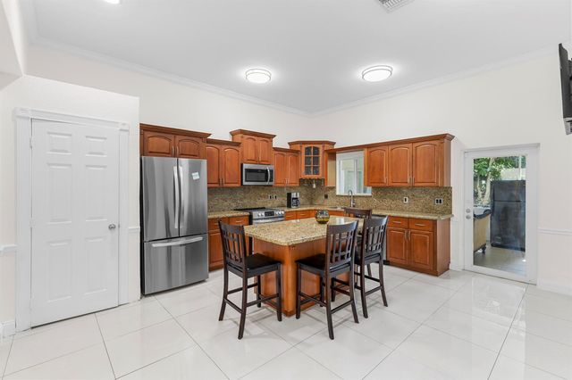 321 N 72nd Terrace, Hollywood, FL 33024