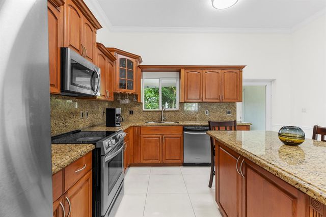 321 N 72nd Terrace, Hollywood, FL 33024