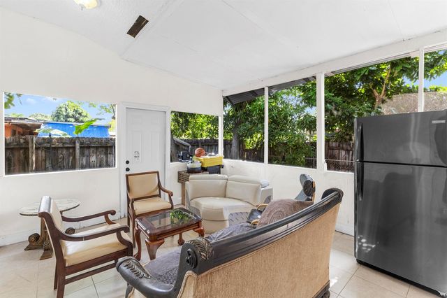 321 N 72nd Terrace, Hollywood, FL 33024