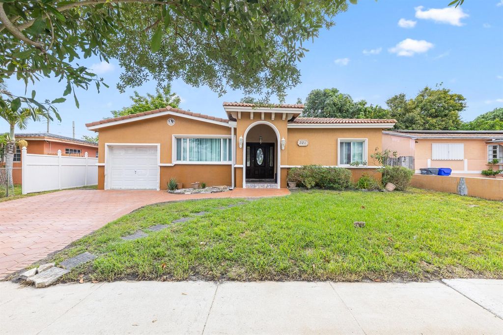 321 N 72nd Terrace, Hollywood, FL 33024