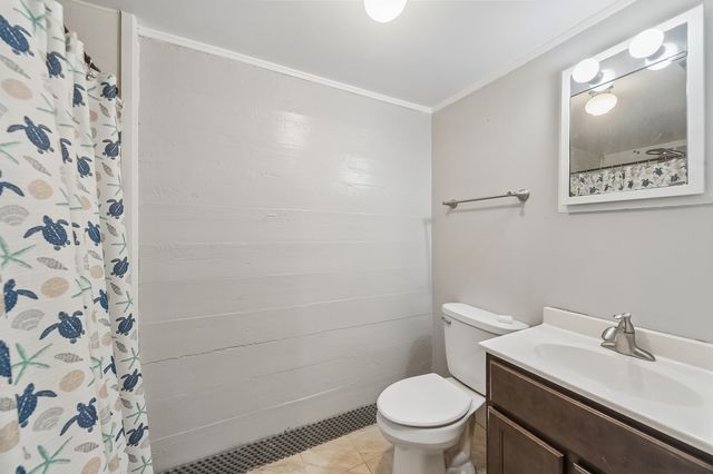 2135 Hawthorne Lane, Waukegan, IL 60087