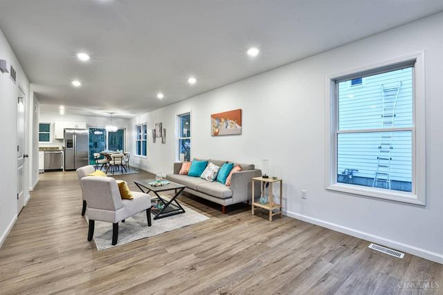 1309 Regent Avenue, Cincinnati, OH 45237