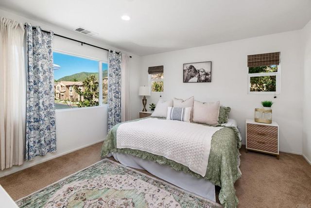 282 Oberlander Way, Fallbrook, CA 92028