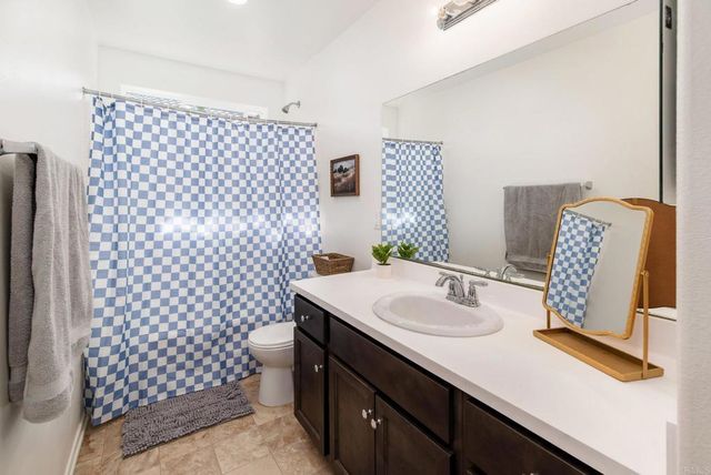 282 Oberlander Way, Fallbrook, CA 92028