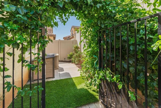 282 Oberlander Way, Fallbrook, CA 92028