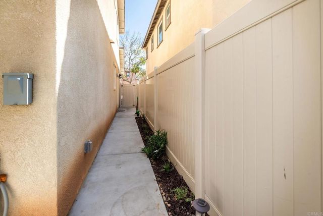 282 Oberlander Way, Fallbrook, CA 92028