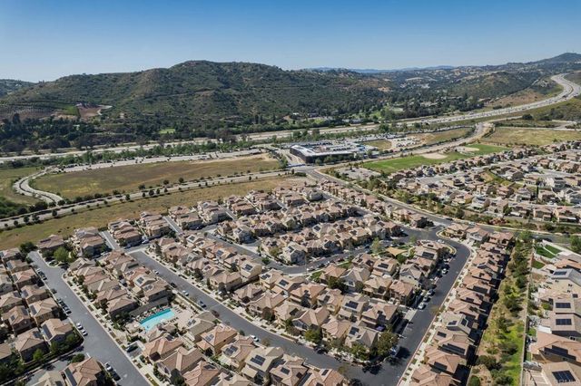 282 Oberlander Way, Fallbrook, CA 92028