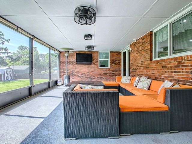 111 CARDINAL LANE, Eustis, FL 32726