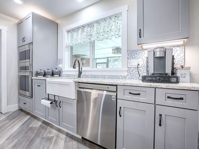 111 CARDINAL LANE, Eustis, FL 32726