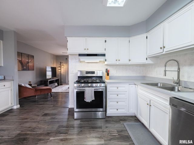 1338 GEORGEANNE Drive, Pekin, IL 61554