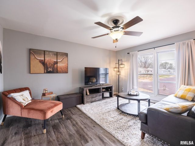 1338 GEORGEANNE Drive, Pekin, IL 61554