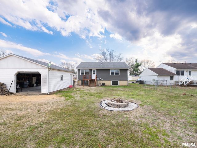 1338 GEORGEANNE Drive, Pekin, IL 61554