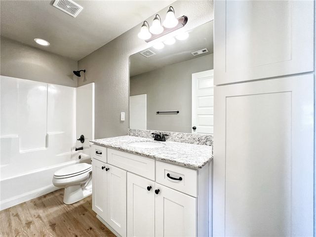 710 Captain Hopkins Street, Prairie Grove, AR 72753