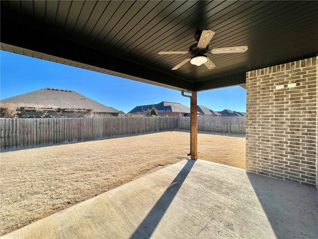 710 Captain Hopkins Street, Prairie Grove, AR 72753