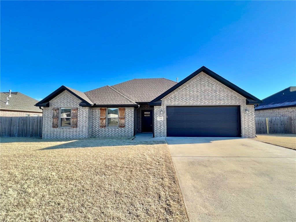 710 Captain Hopkins Street, Prairie Grove, AR 72753