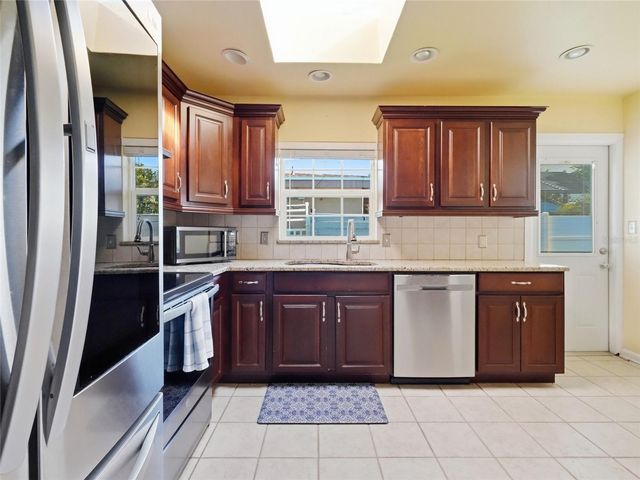 181 DUXBURY AVENUE, Port Charlotte, FL 33952