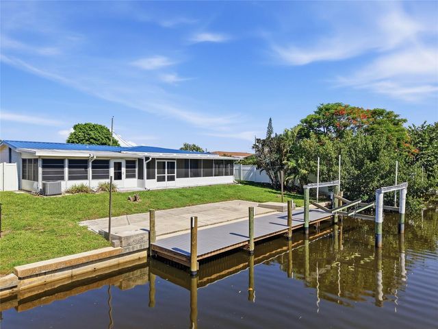181 DUXBURY AVENUE, Port Charlotte, FL 33952